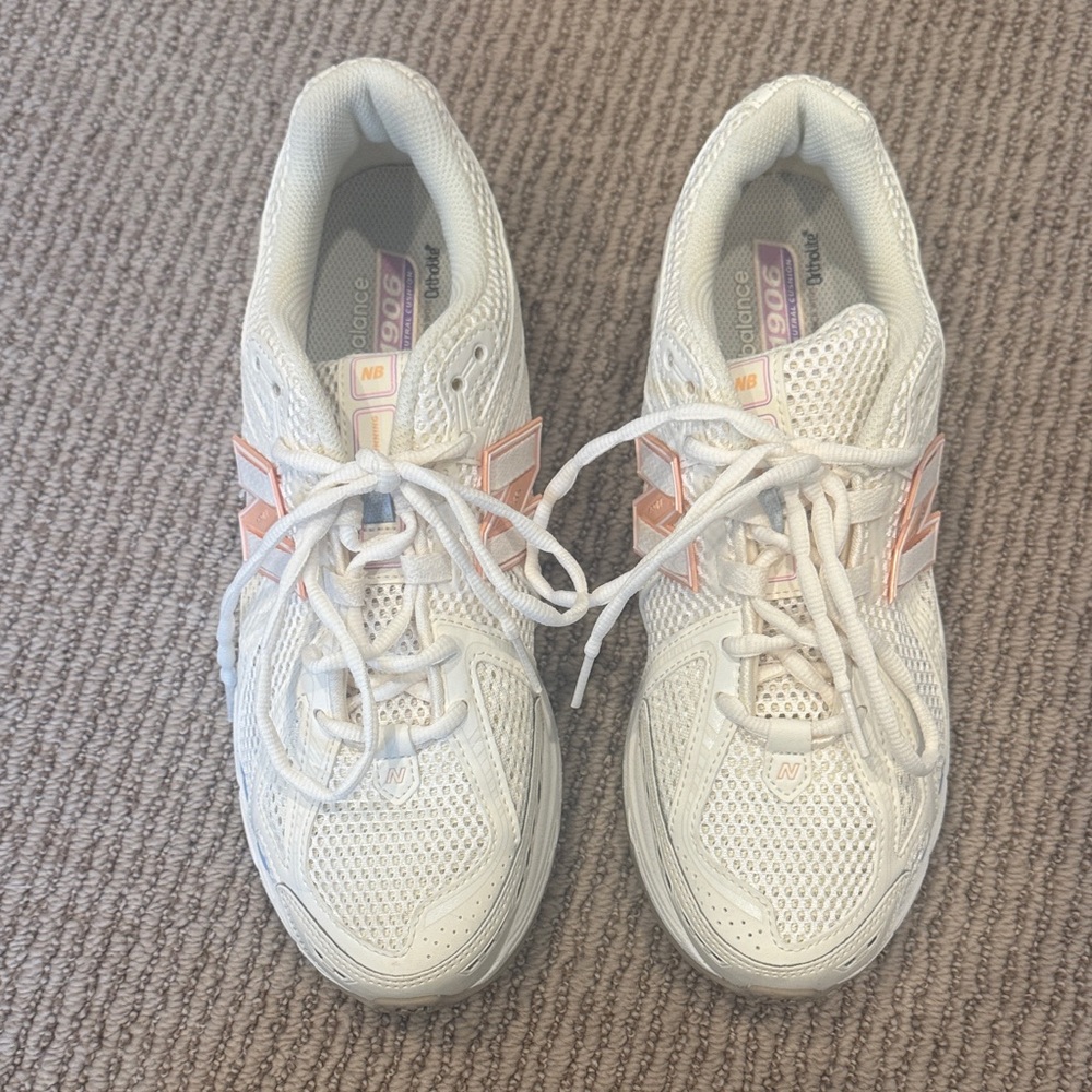 Women’s New Balance White and Peach Athletic Shoes